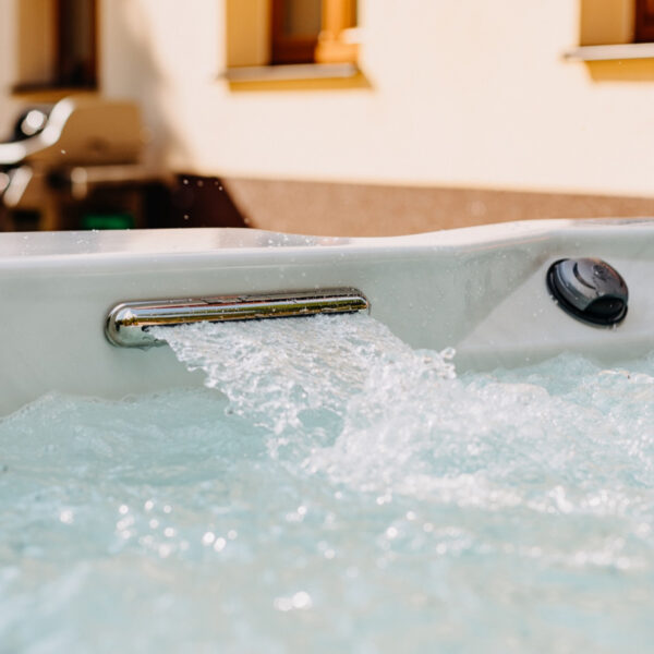 Piscine Idromassaggio: benefici e modelli