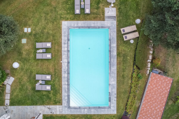 Piscina in giardino: come inserirla